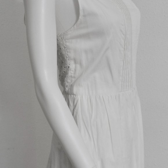 Joe Fresh Cream Pleated and Lace Back Dress NWT Size 10 - Picture 3 of 6